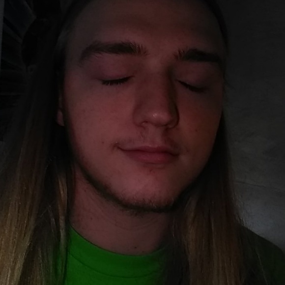 Meet your Posher, Bennett - Picture 1 of 1